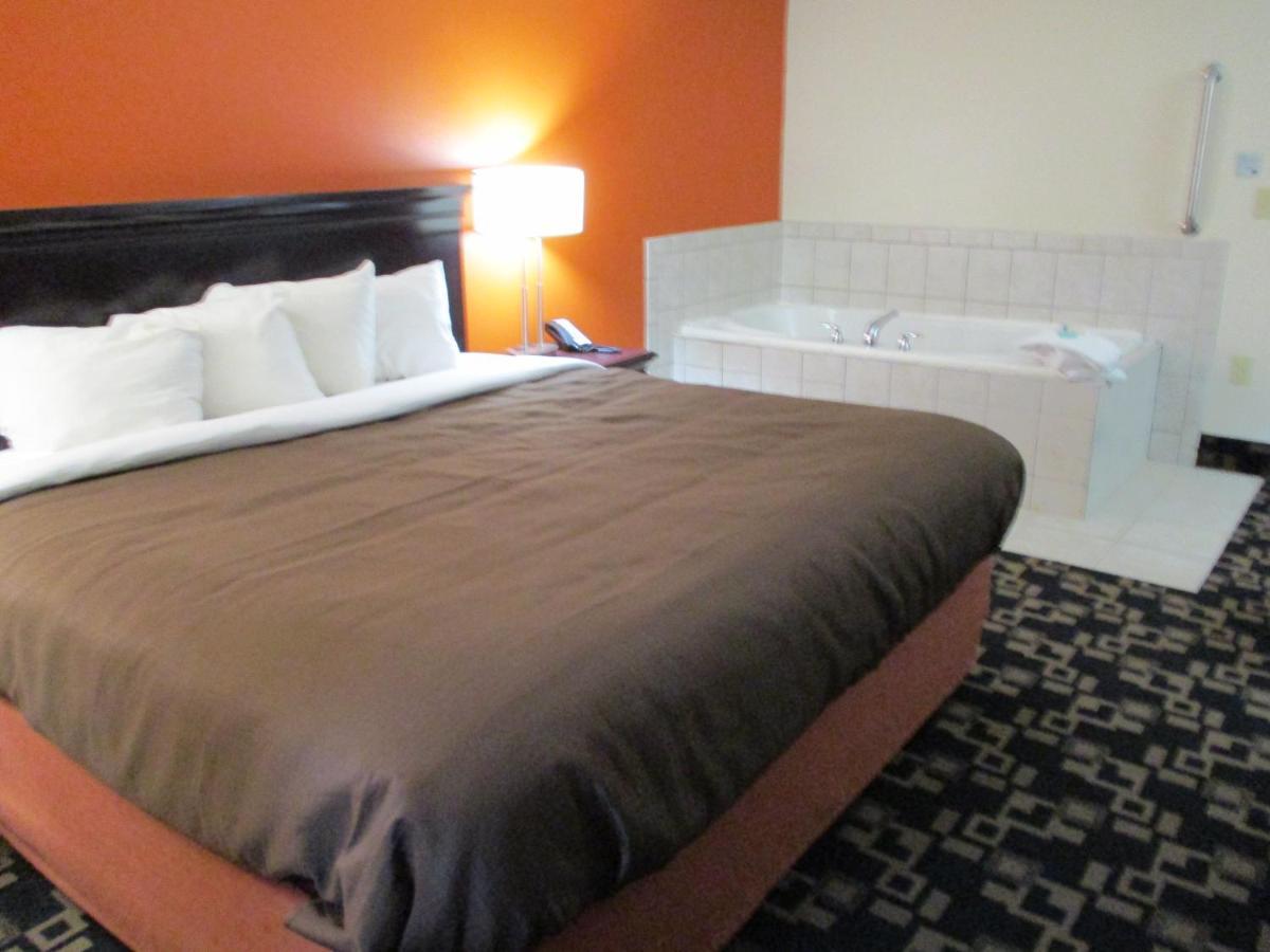 Americinn By Wyndham Wausau Weston Εξωτερικό φωτογραφία